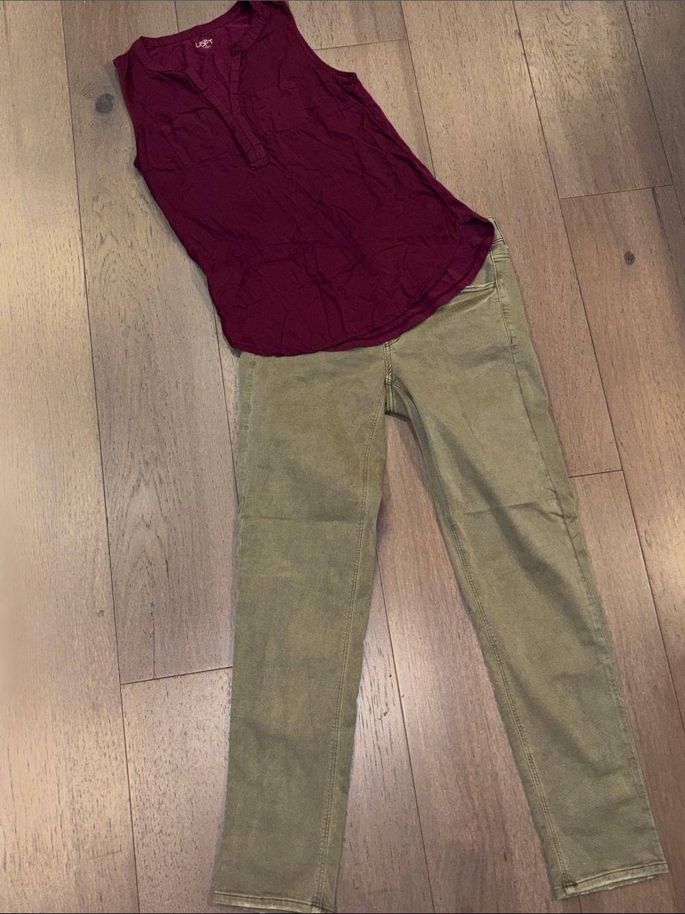 American Eagle Outfitters Olive Skinny Pants and Sleeveless Loft Top